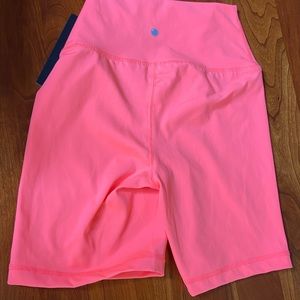 Yogalicious biker short! Medium . TANGERINE NWT